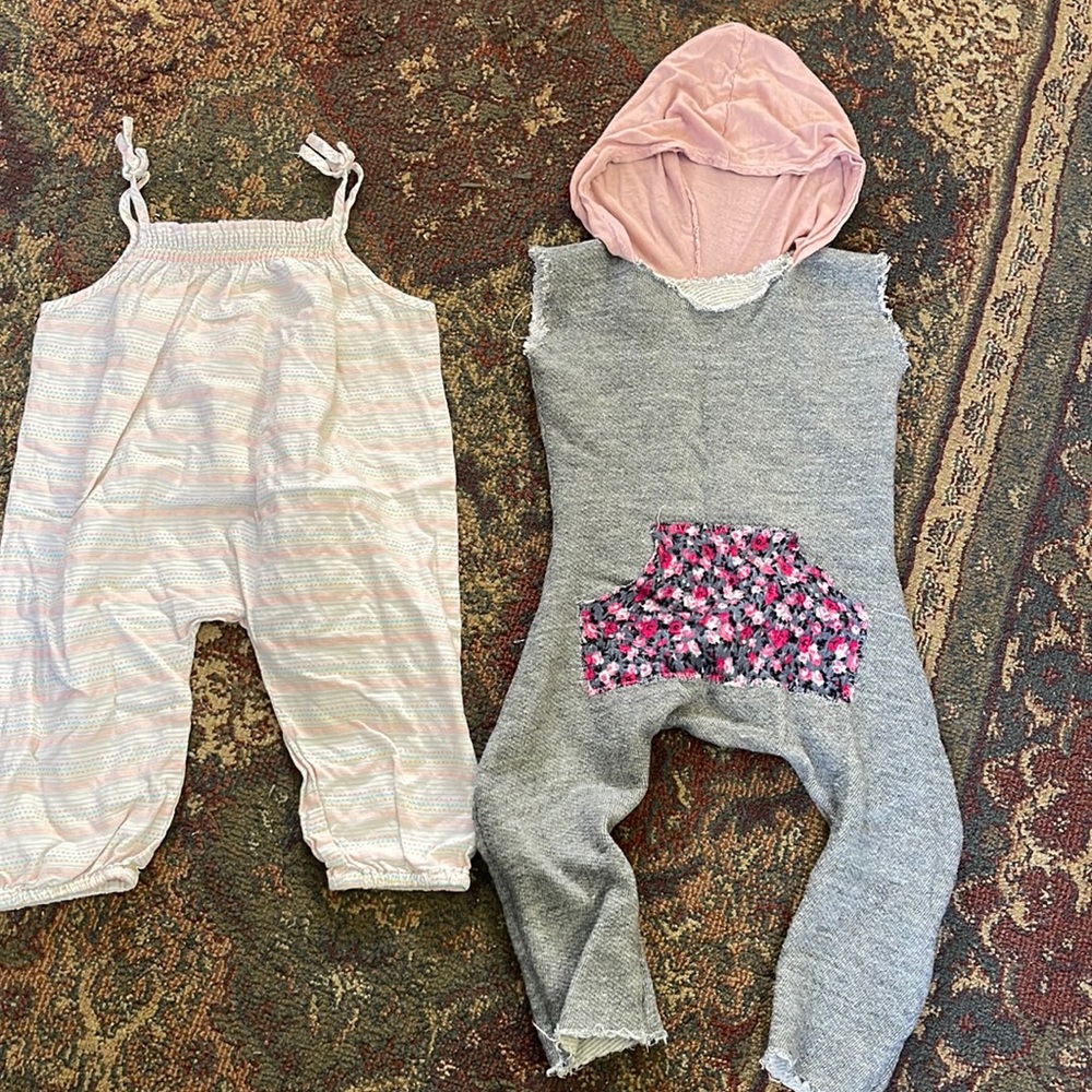 Bundle! 2 sleeveless romper pants! - Picture 1 of 4